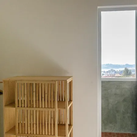 Lovelystay - Spacious 3br Flat With Ac And Balcony Appartement *
